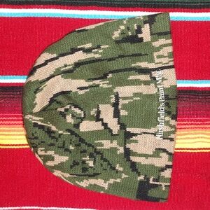 Hieshfield's Paint Mfg Embroidered Camo Skull Beanie Men's